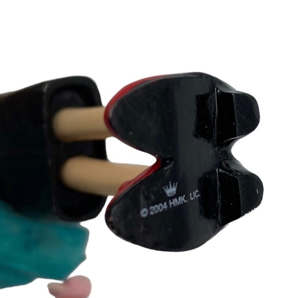 HALLMARK Queen of Muli-tasking Christmas Ornament 2004 Super Hero Mom - Picture 6 of 7